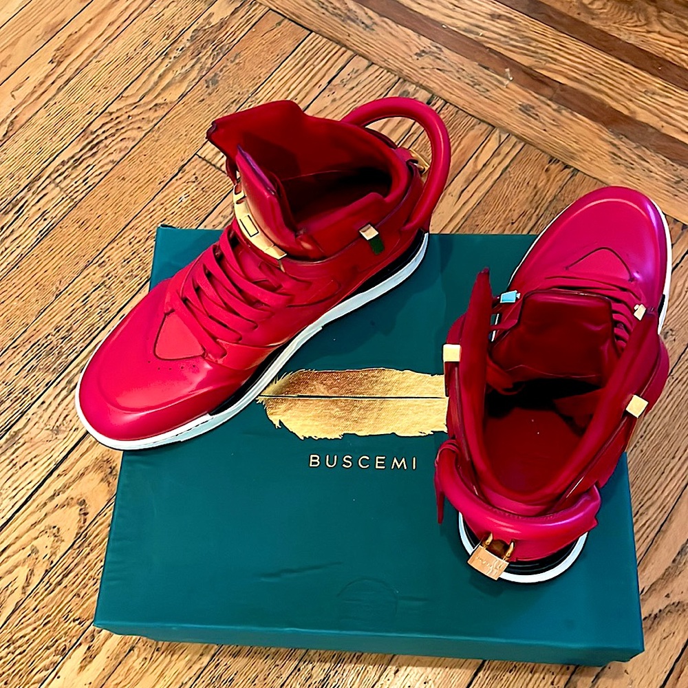 Buscemi High Top Luxury Sneaker . Made In Italy . Good Condition. MENS 9 US
